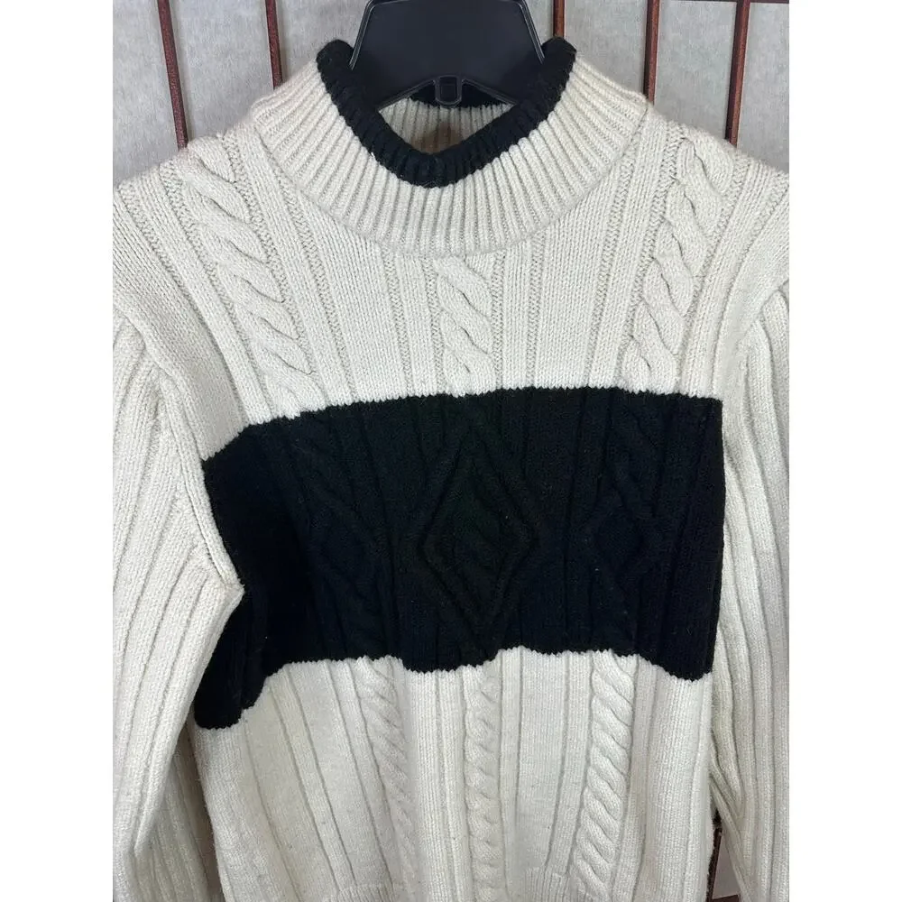 Banana Republic Men's Wool sweater black and cream size Large TALL